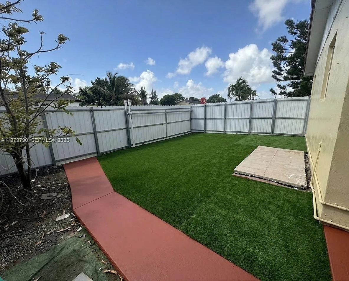 South Miami Heights Addn — Photo 1