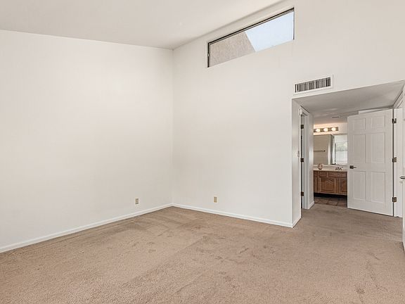 5th image of 15 E Redondo Dr