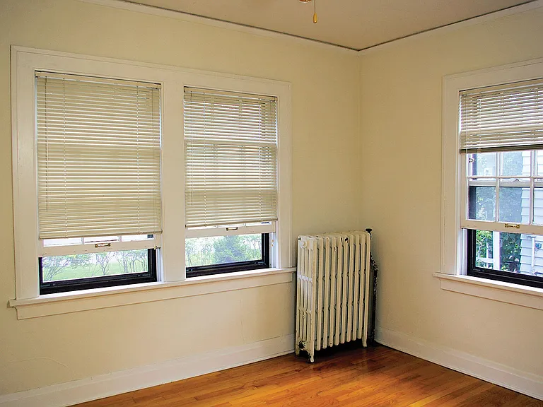2530 Kendall Ave — Photo 15