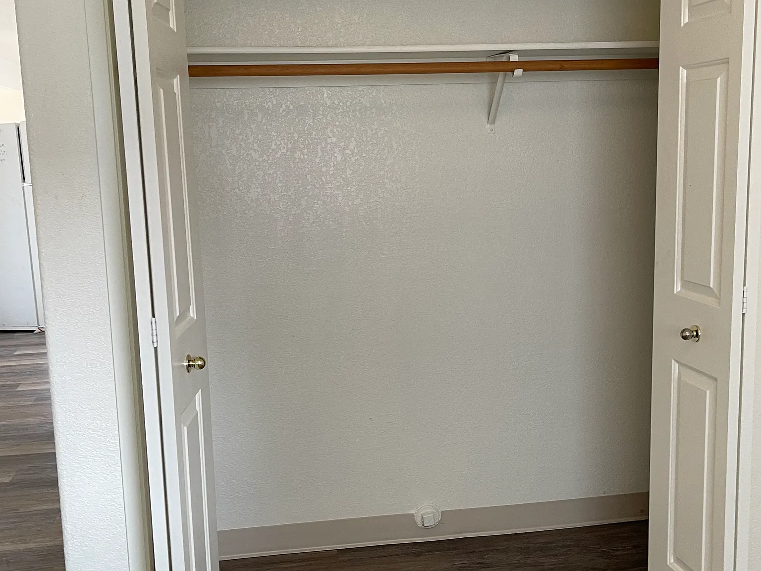 2 bed, 1000 sqft, $1,400 — Photo 4