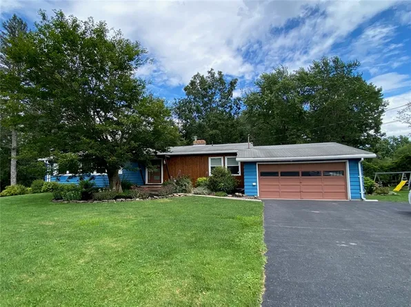 15 Brookhaven Dr, Ithaca, NY 14850