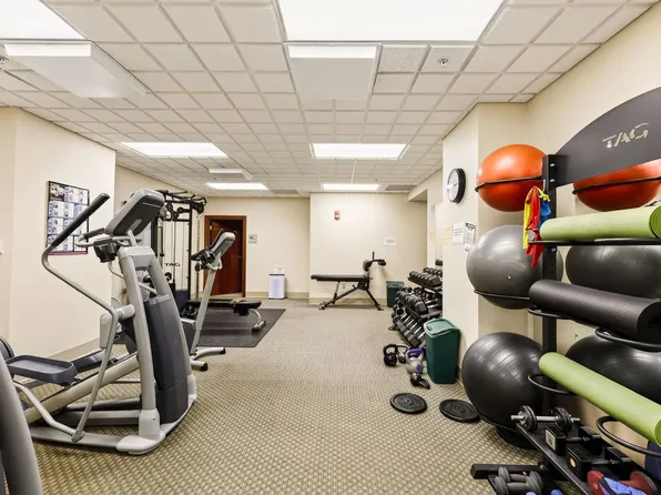 360 W Washington Ave Unit 415, Madison, WI 53703