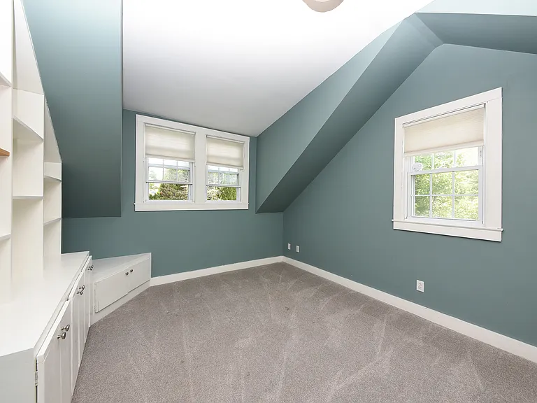 966 Paige Ct — Photo 40