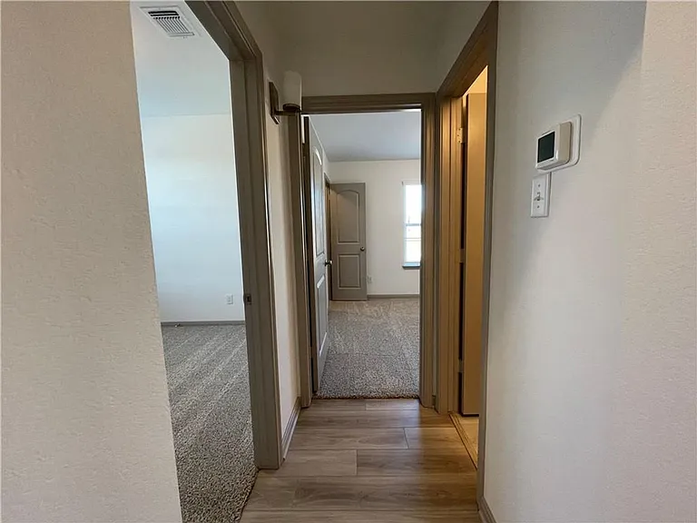 917 Hollyhock Dr — Photo 13