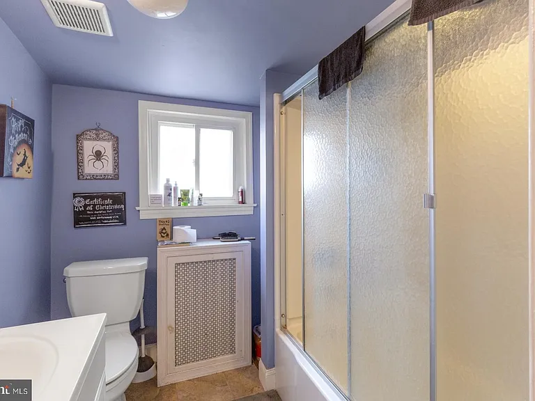 2310 E Gordon St — Photo 18