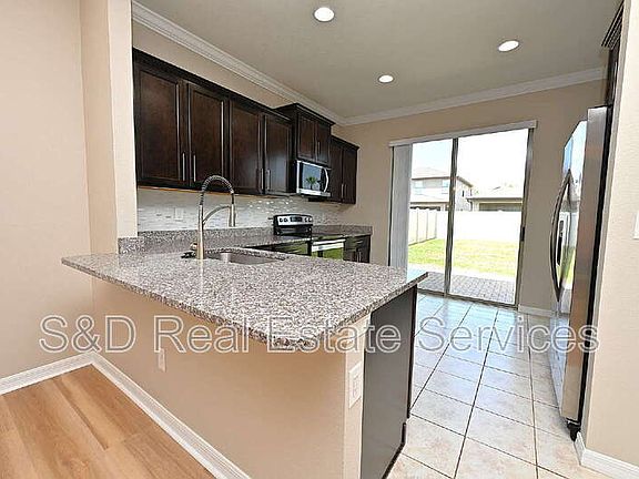 3rd image of 6309 Yellow Buckeye Dr