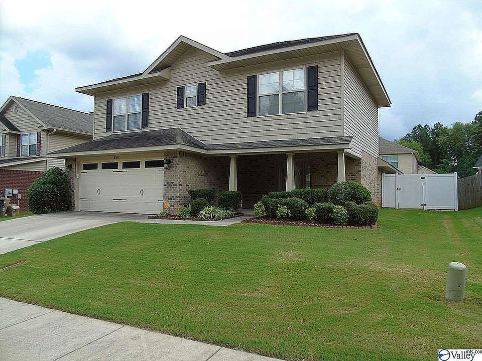 1st image of 2506 Oak Place Dr SE