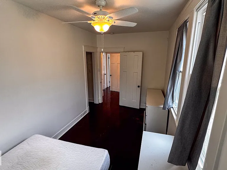 1530-1532 Hillary St #1530 — Photo 10
