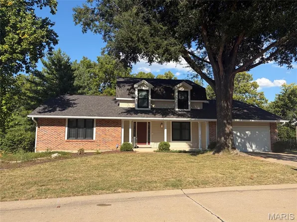 1751 Canyon View Ct, Chesterfield, MO 63017