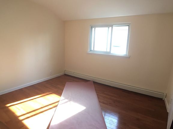 5th image of 20807 42nd Ave