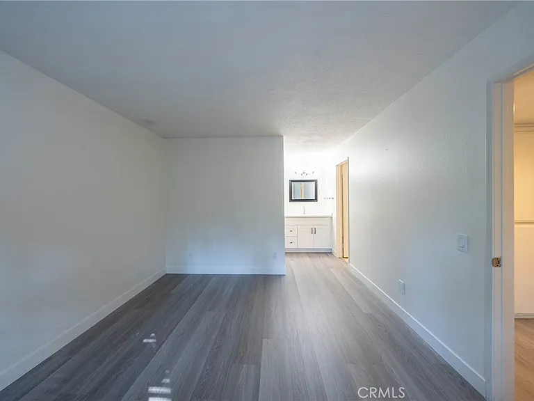 71 Woodleaf — Photo 8