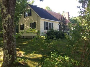 4 Grove St, Cumberland, ME 04021