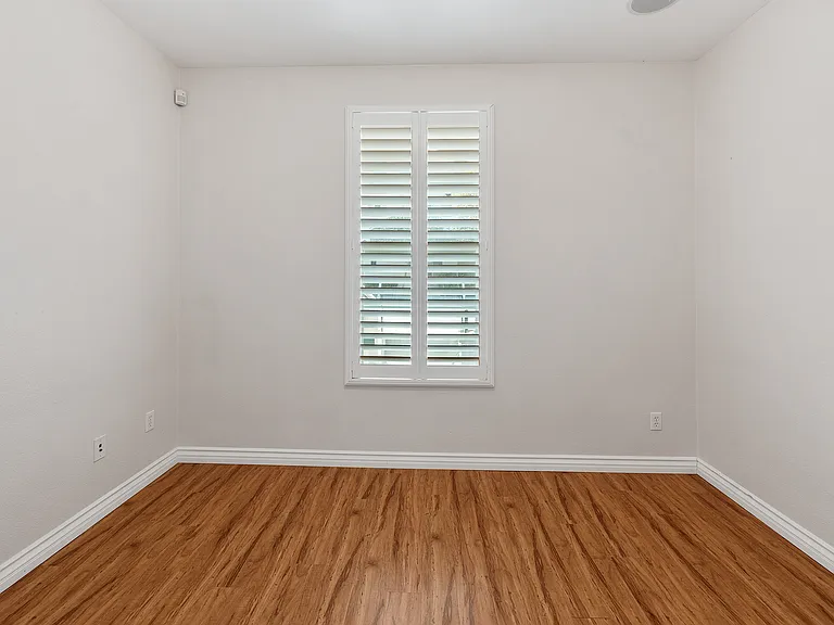 10556 Debreceni Way #9 — Photo 19