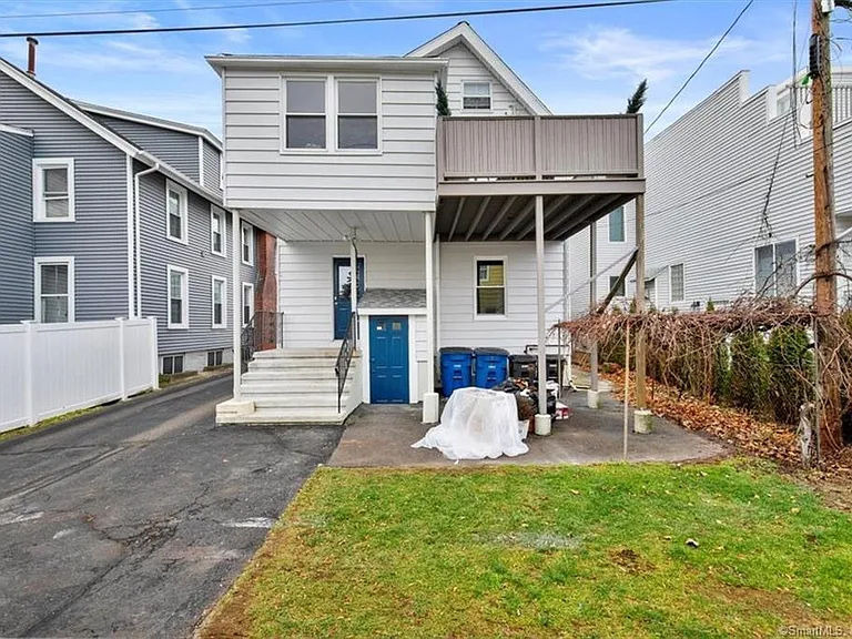 223 Townsend Ave #1 — Photo 35
