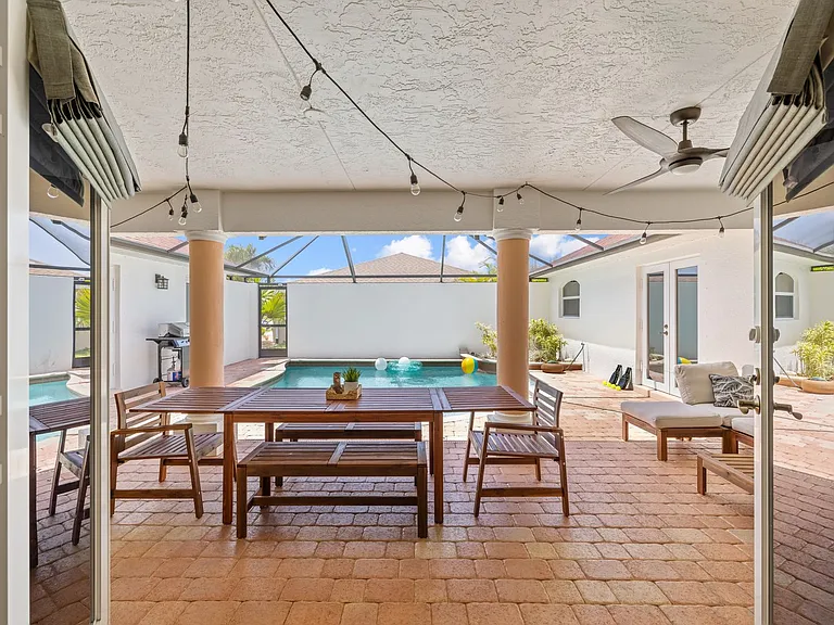 2309 SW 27th St — Photo 48
