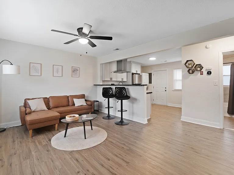 9530 19th Bay St #9530 — Photo 1