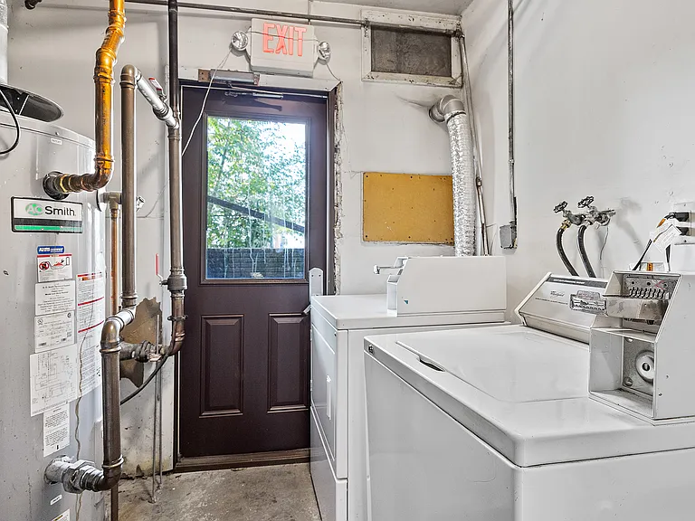 612 S Van Buren Street 5 #6-3-9 — Photo 12