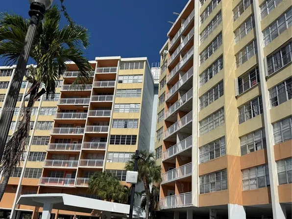 2025 NE 164th St APT 707, North Miami Beach, FL 33162