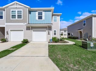 1325 Salt Ridge Ave, Jacksonville, FL 32218