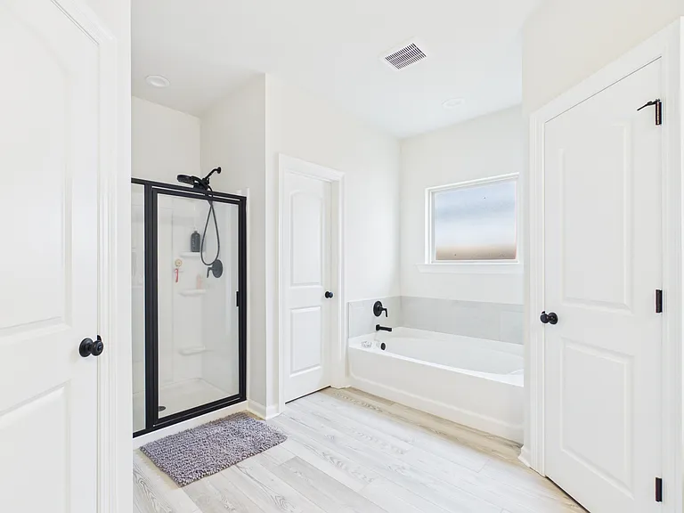 221 Tatum Ln — Photo 18