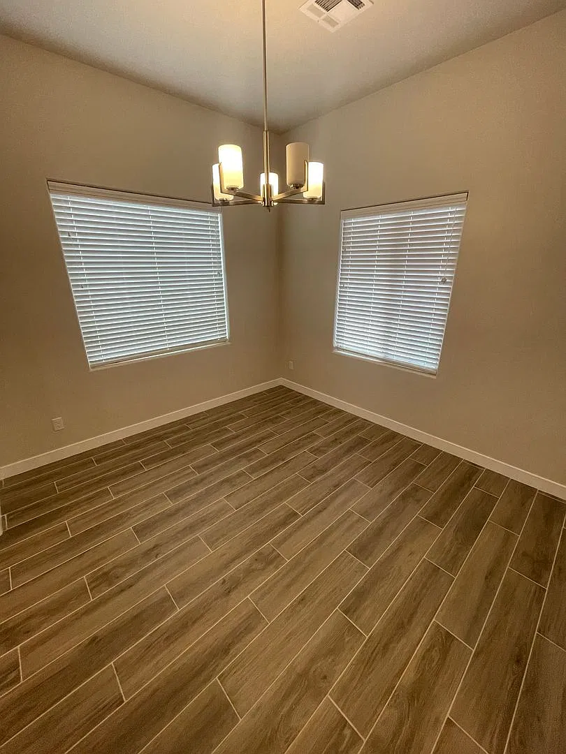 Gorgeous Like New Build, 3 Bedroom/2 Bath Home Off Sonoma Ranch Blvd — Photo 4