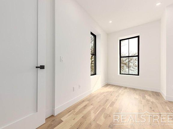 5th image of 1390 Eastern Pkwy APT 3