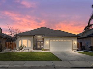 2806 Silver Shore Ln, Bakersfield, CA
