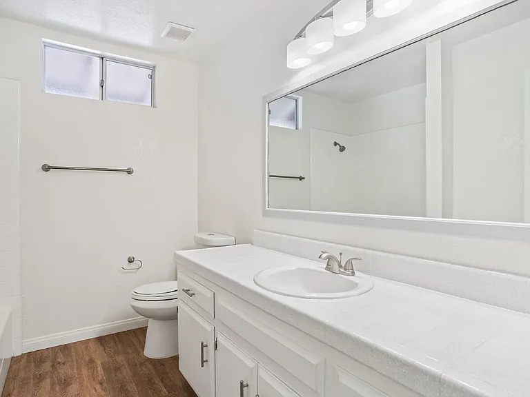 11000 Meadow Glen Way E — Photo 25