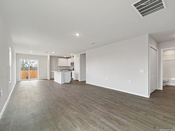 2nd image of 1526 Outrigger Way