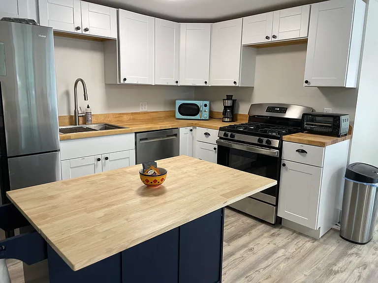 930 Lee Rd #1 — Photo 15