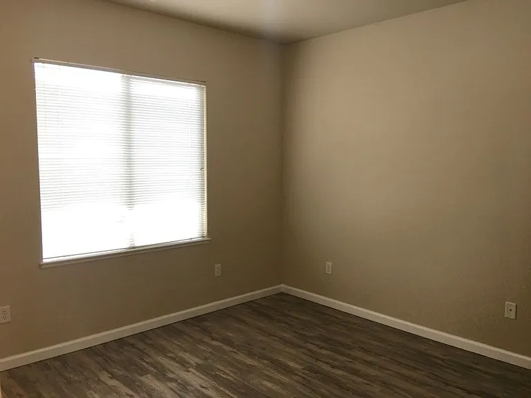 181 Hillcrest Dr — Photo 11