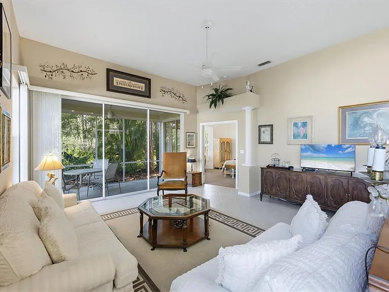 7630 Whitebridge Gln — Photo 7