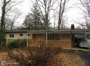 7215 Calamo St, Springfield, VA 22150