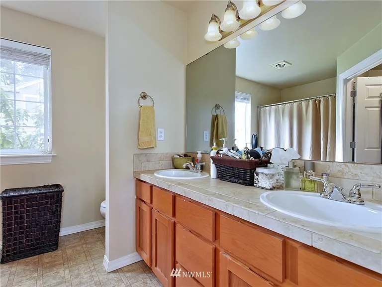24066 40th Ln SE — Photo 6