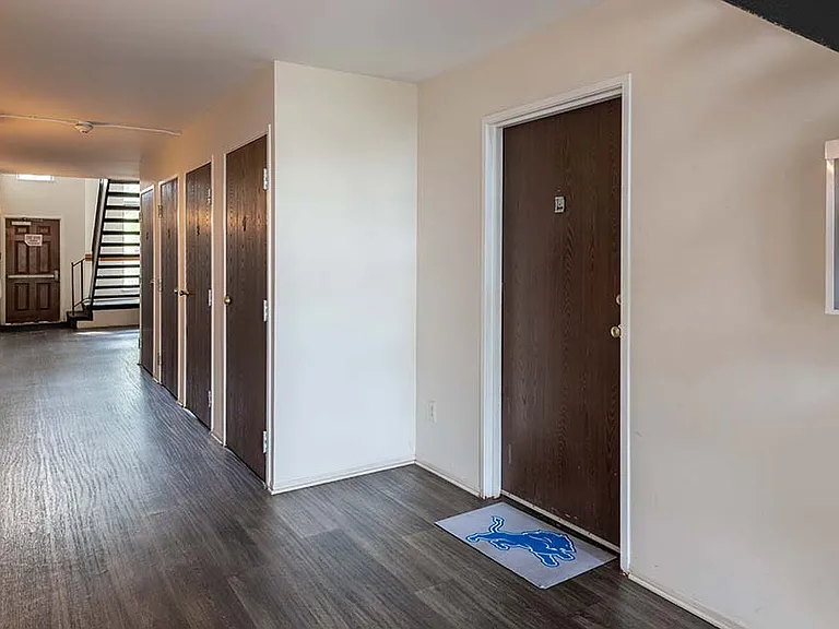Cityside Apartments and Townhomes — Photo 7