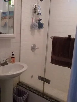 Rented by Pier 12 Real Estate | media 16