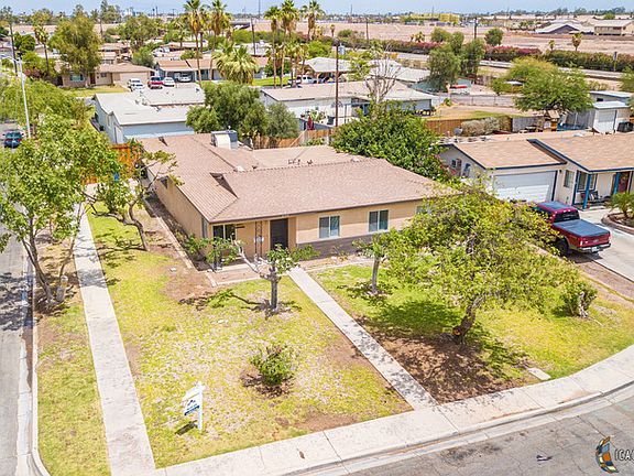 4th image of 2105 Smoketree Ct