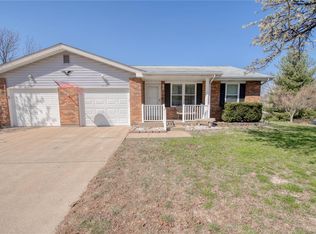 845 Woodridge Dr, Arnold, MO 63010