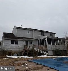 3rd image of 916 Log College Dr