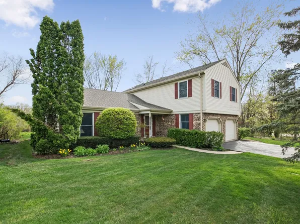 1 Cornell Dr, Lincolnshire, IL 60069