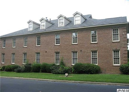 2nd image of 4823 Old Charlotte Hwy