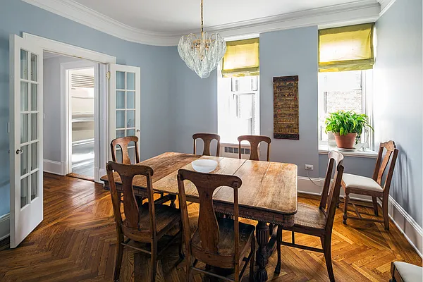 Sold by Stribling | media 13