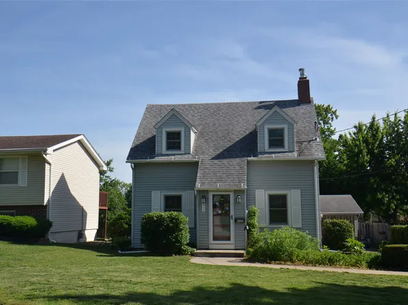4122 Northwest Dr, Des Moines, IA 50310