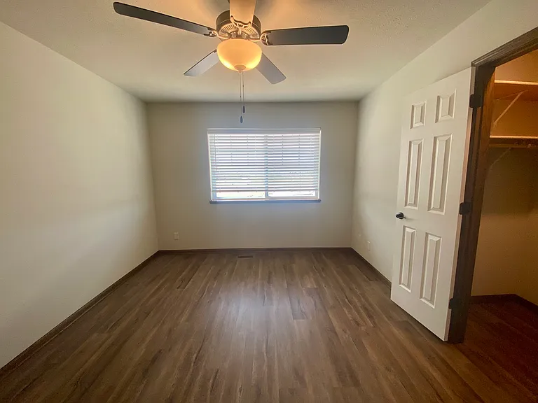 106 W Samuel Ave — Photo 14