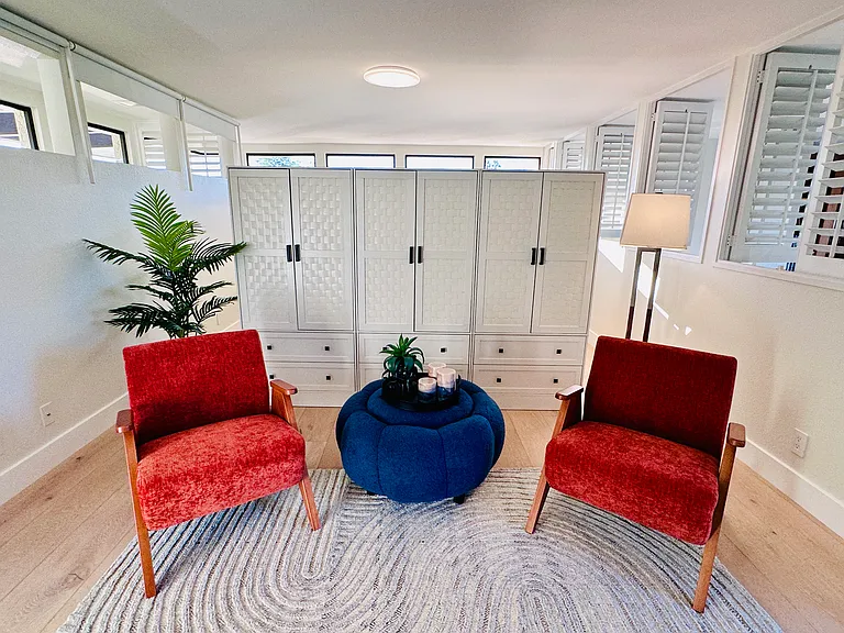 Upstair living area