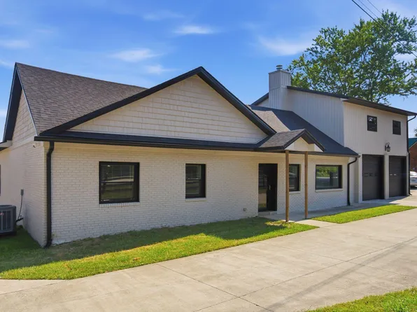 7015-7019 Old Richmond Rd, Lexington, KY 40515