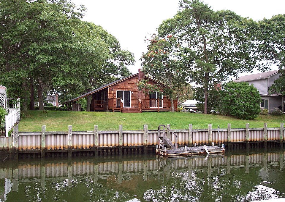 2nd image of 16 Dolphin Rd