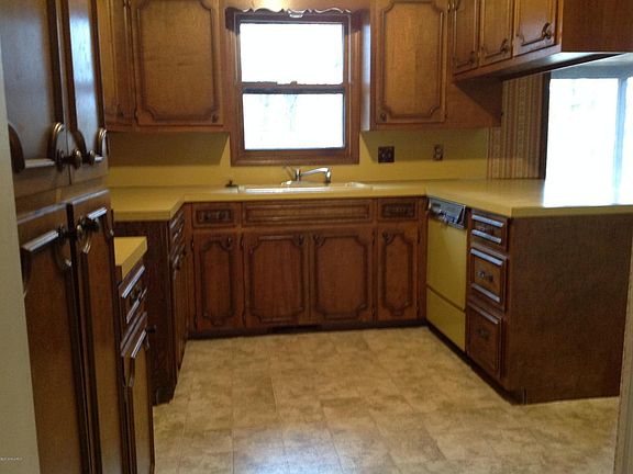 5th image of 5271 Stuart Ave SE