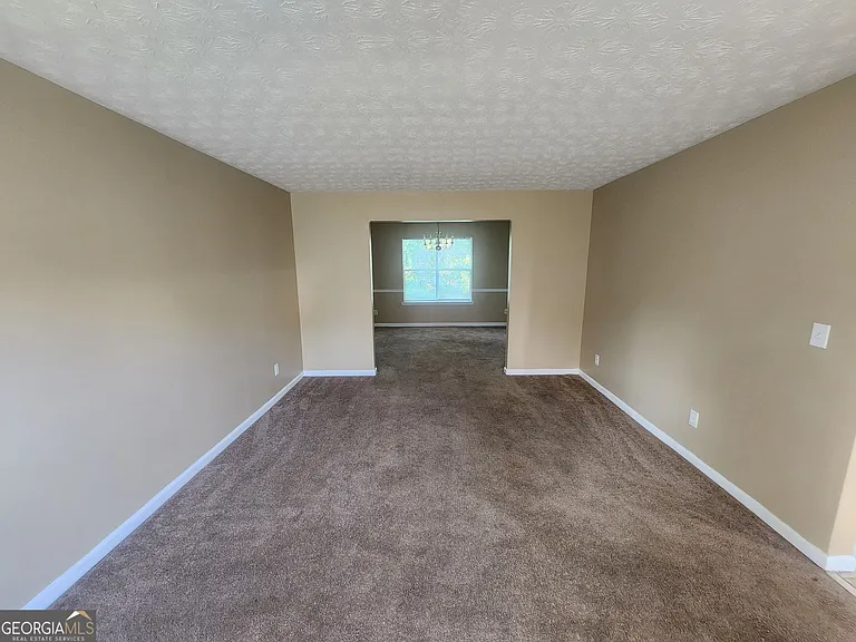 5748 Wellborn Creek Dr — Photo 15