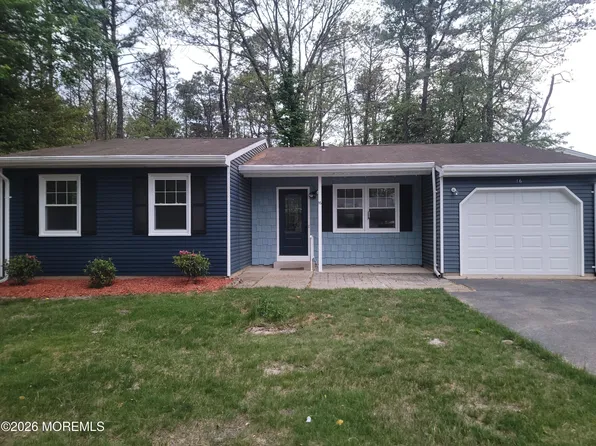 16 Chelsea Dr, Whiting, NJ 08759